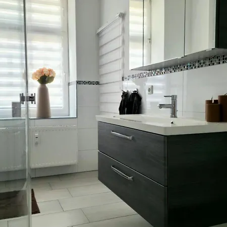 Apartment Cream & Cozy